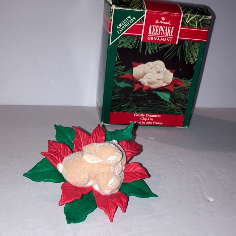 Hallmark Keepsake Ornament - Gentle Dreamers Bunnies on Poinsettia‎ 1990